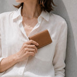 [French calf] <br>Thread gusset card case<br>color: camel