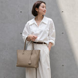 [Shrink leather]<br>tuti tote bag<br>color: taupe