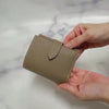 [French calf] <br>hookup wallet<br> Color: Mauve pink x off-white stitching<br>[Scheduled to arrive in late August]