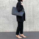 [フレンチカーフ] <br>ロワイヤルMトートバッグ<br>color：ネイビー×ターコイズステッチ×内装レッド<br>【７月下旬入荷予定】