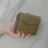 [フレンチカーフ] <br>ホックアップウォレット<br>color：トープ
