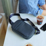 [French calf] <br>body bag<br>color: navy<br>[Made to order]