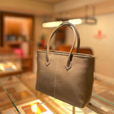 [French calf] <br>Royal M tote bag<br>color: taupe