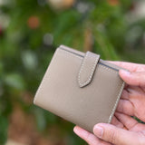 [フレンチカーフ] <br>ホックアップウォレット<br>color：トープ