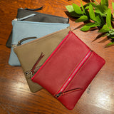 [French calf] <br>Pouch M<br>color: taupe