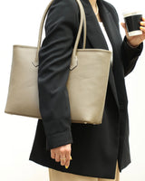 [French calf] <br>Royal M tote bag<br>color: taupe